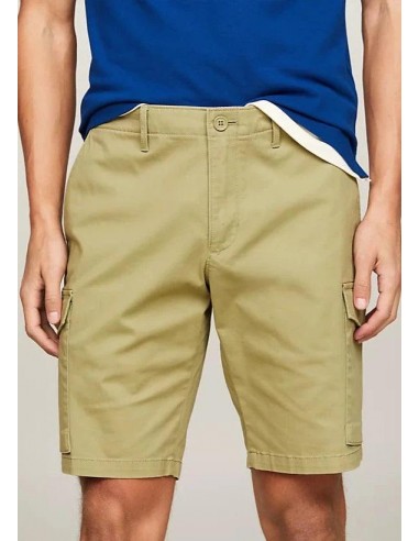 Short Tommy Hilfiger kaki suggérées chez