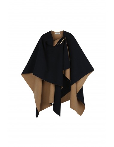 Handmade Cape With Brooch Fin de série