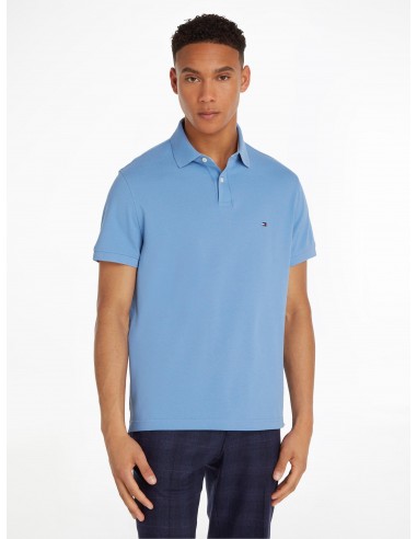 Polo Tommy Hilfiger bleu de la marque